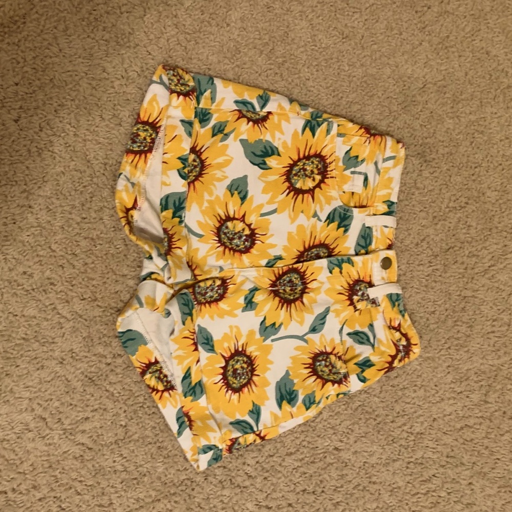 SUNFLOWER SHORTS AMERICAN APPAREL
